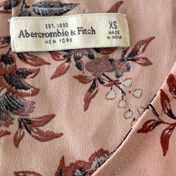 Abercrombie & Fitch romper, pink floral long sleeve (XS) ruffle - Picture 3 of 5
